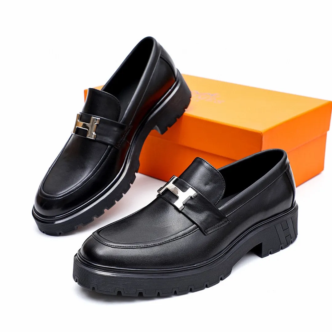 Men's shoes 💰700 💐[HERMES] popular men's shoes counter original items! The world's top brands...Luxury quality...//Fashion and high-end footwear 👍💪🏻...give you a low-key luxury comfort experience👍. The upper is made of pure Italian imported original cowhide. Sweat-absorbent cowhide leather lining. Comfortable and breathable. The original rubber foam light outsole is high-end and classy. Luxurious and noble!! .. OEM factory shipment [Hug] stall.. Original plate. Welcome to taste..39-45 (38.45.46🉑️Customized)